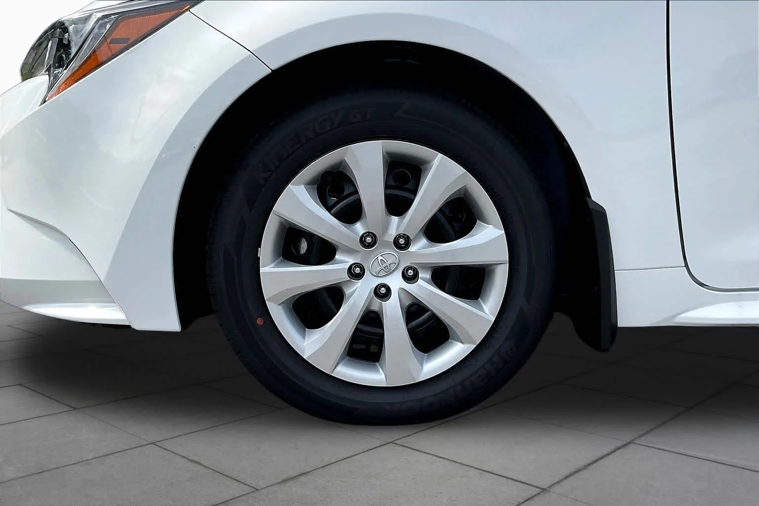 New 2026 Ice Cap Toyota LE image 11