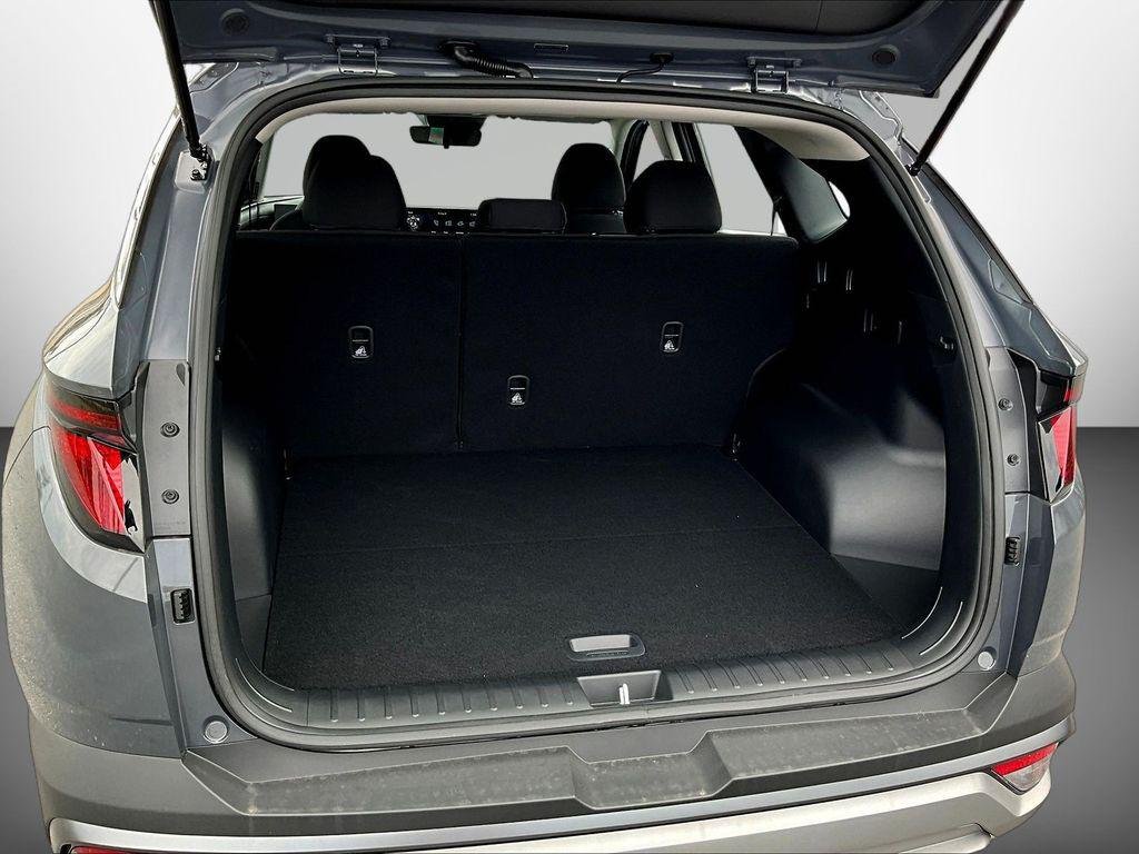 New 2026 Gray Hyundai SE FWD image 7