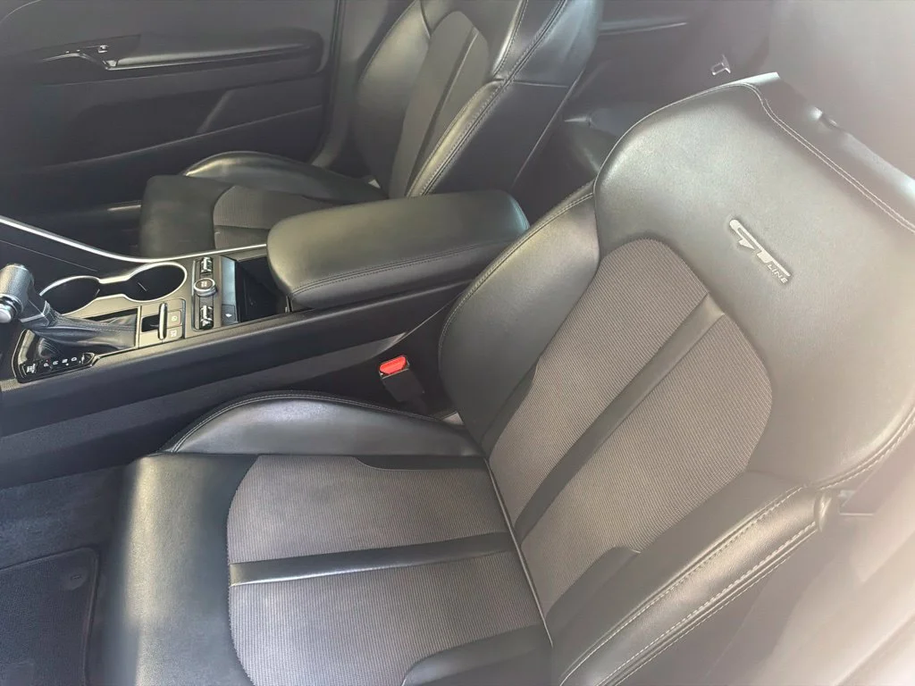 Used 2022 Glacial White Pearl Kia GT-Line image 9