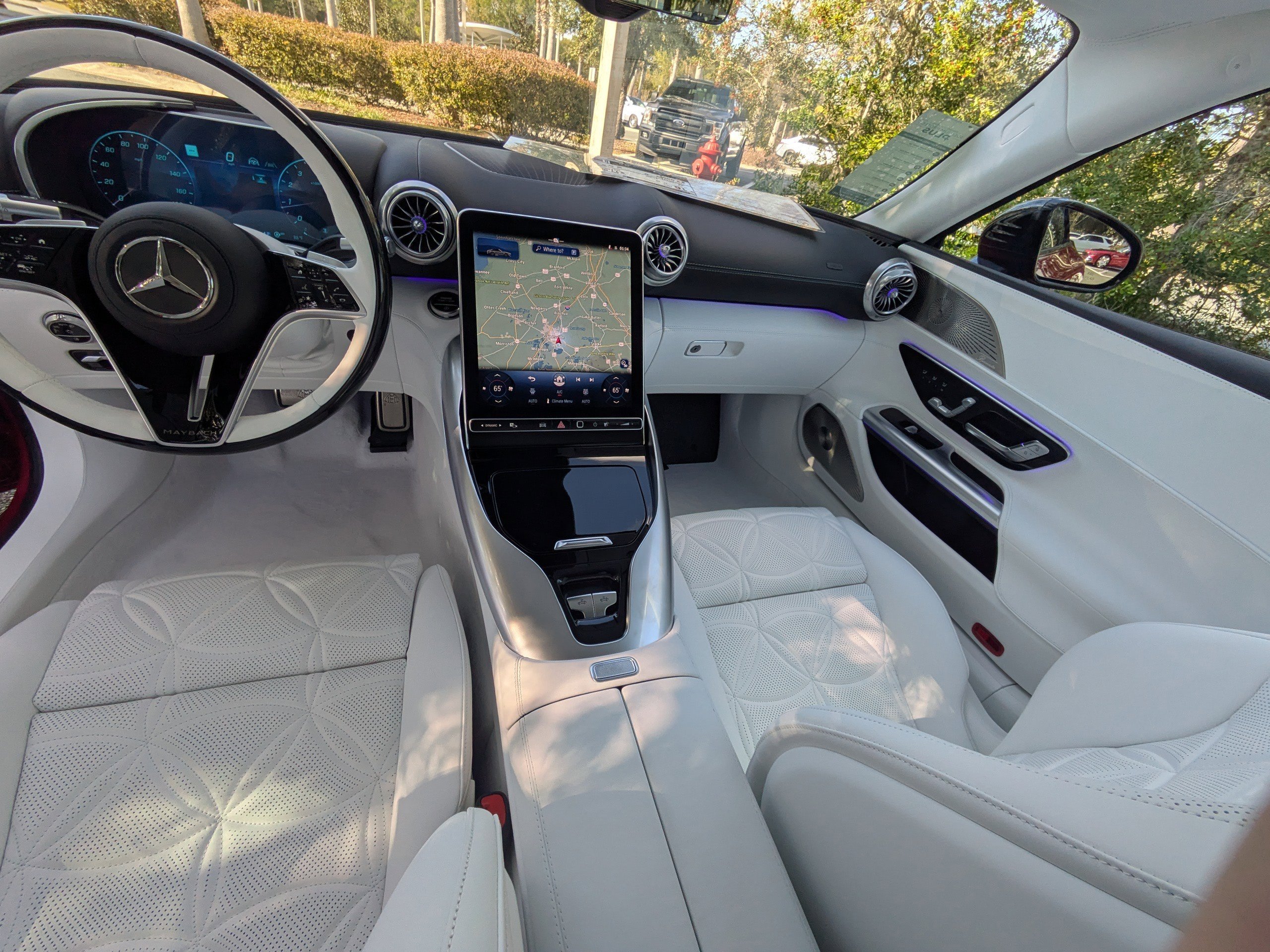 New 2026 MANUFAKTUR moonlight white magno (White Ambiance) Mercedes-Benz Maybach SL 680 Monogram Series image 13