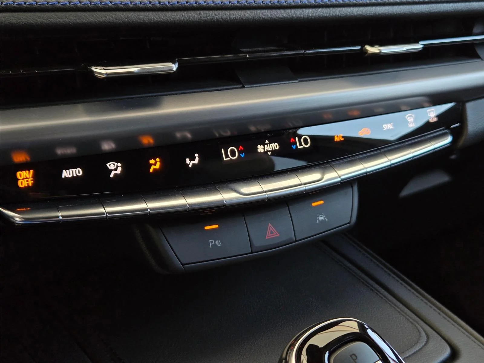 Used 2025 Argent Silver Metallic Cadillac FWD Sport image 21