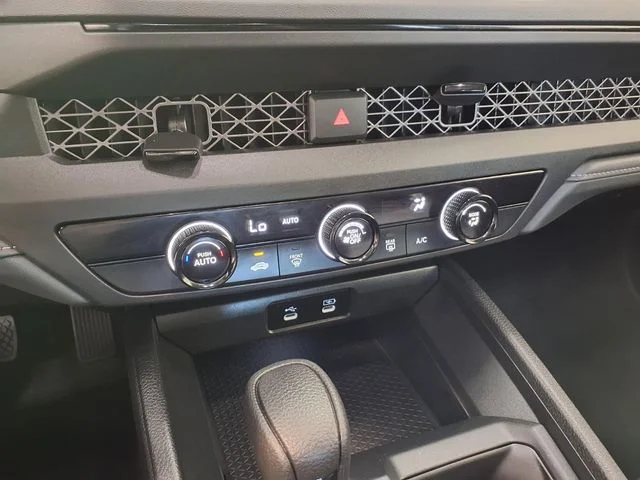2025 Honda Accord LX - Photo 9