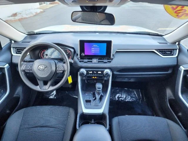 2023 Toyota RAV4 LE - Photo 30