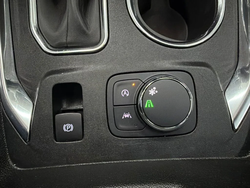 Used 2023 Black Chevrolet LS image 21