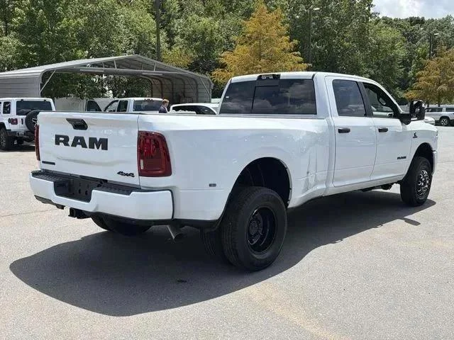 2026 RAM 3500 Big Horn - Photo 11