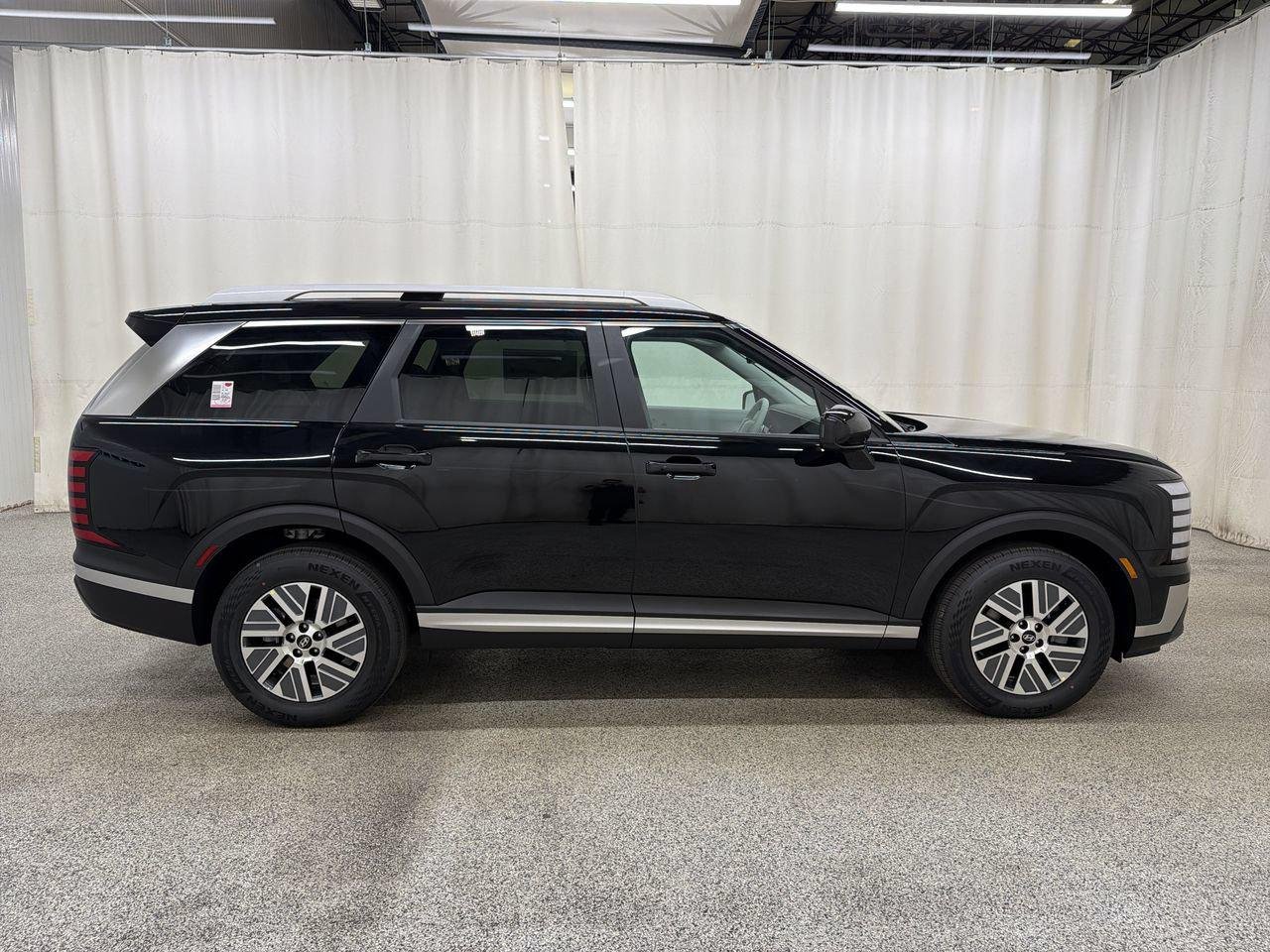 New 2026 Abyss Black Pearl Hyundai SEL 7P image 5