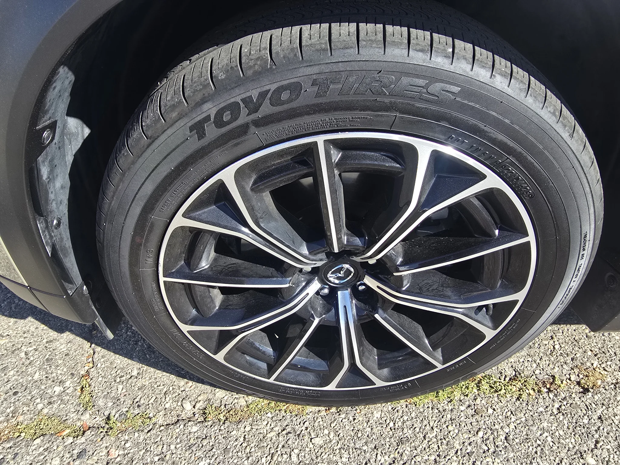 Used 2025 Zircon Sand Metallic Mazda Premium Package image 10
