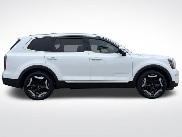 Certified Used 2024 White Pearl Kia EX image 6