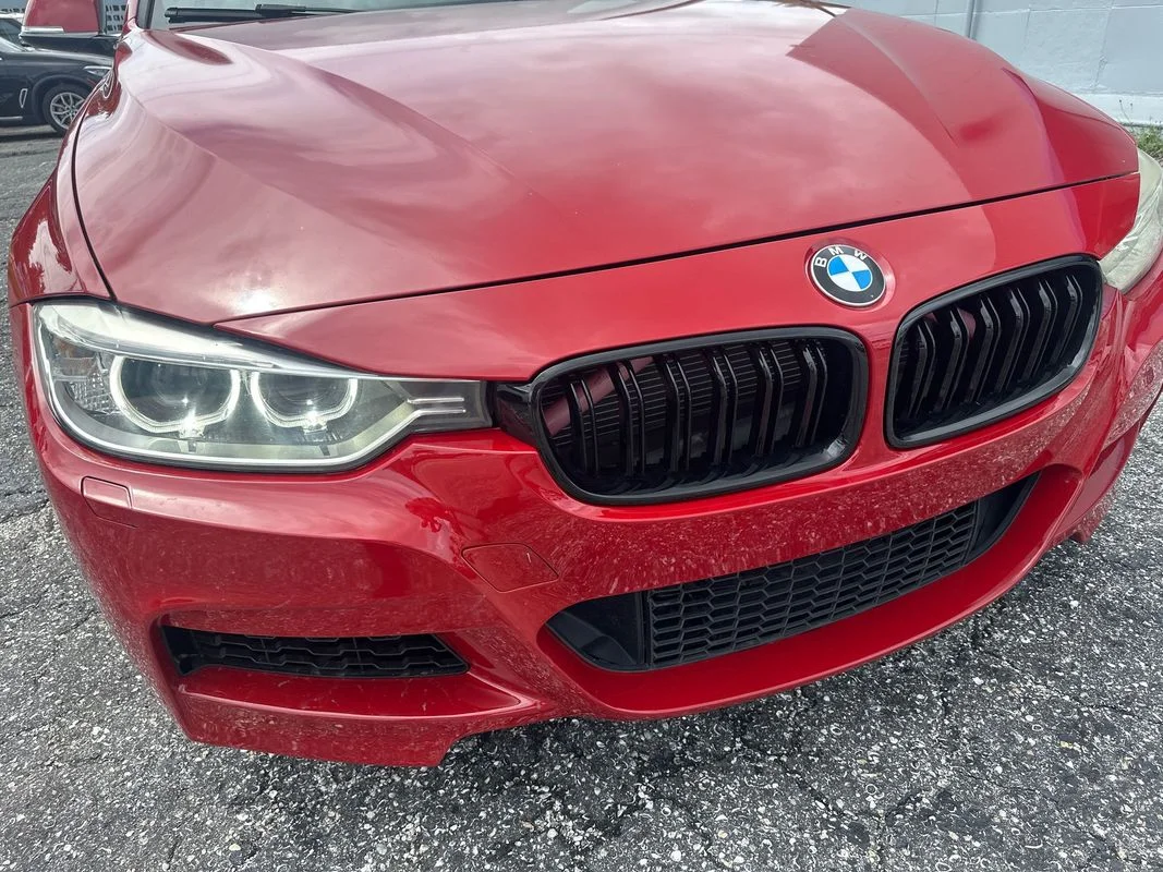 Used 2013 Red BMW xDrive image 11