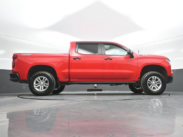 Used 2022 Red Chevrolet LT Trail Boss image 16