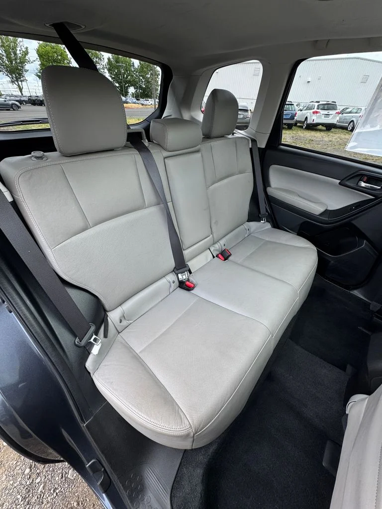 Used 2014 Gray Subaru 2.5i Limited image 25