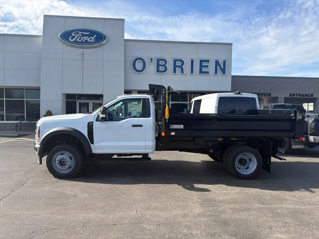 New 2027 Oxford White Ford F-550® XL image 2