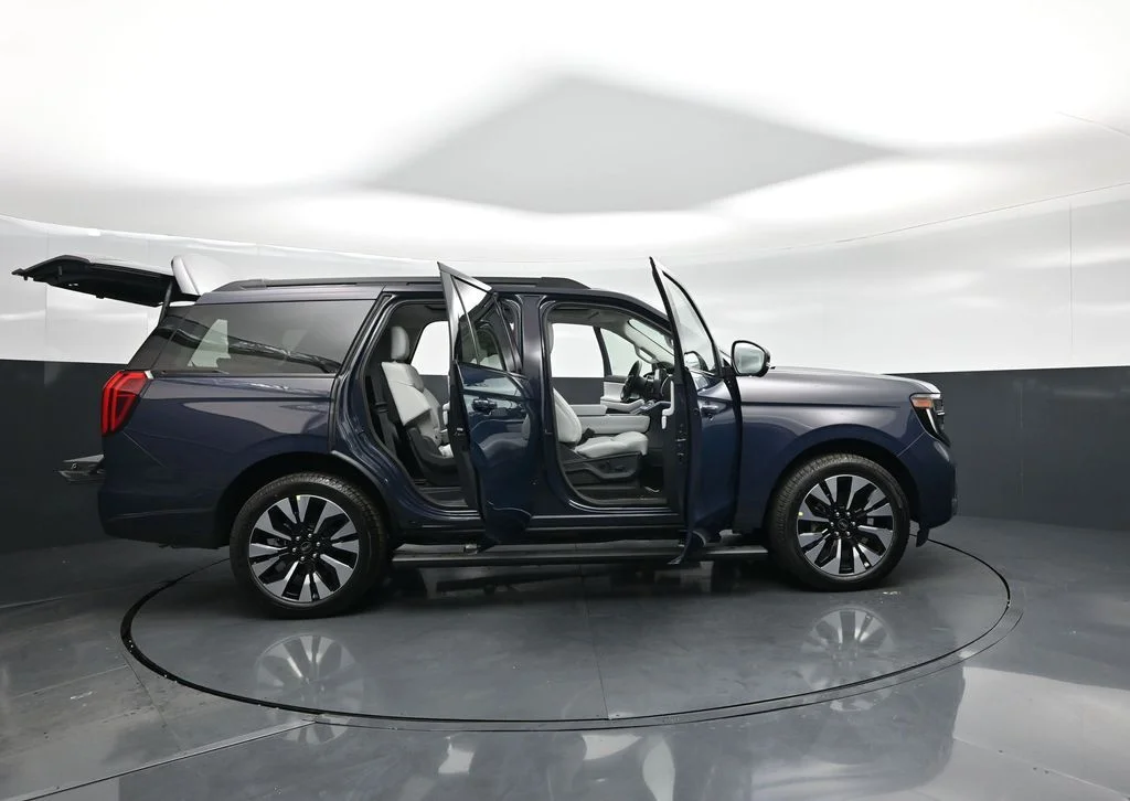 New 2027 Blue Ember Metallic Ford Platinum image 4