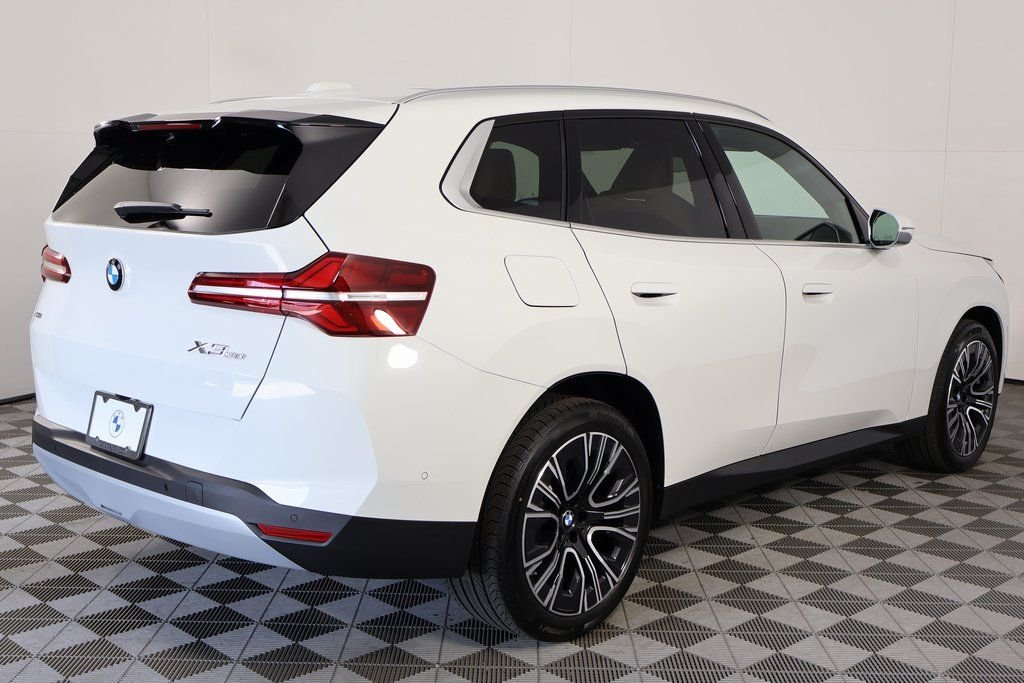 New 2026 Alpine White BMW 30 xDrive image 2