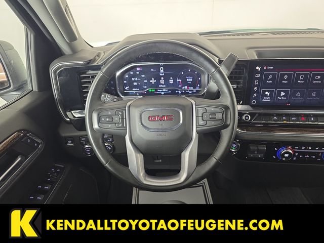 Used 2024 White GMC Elevation image 18
