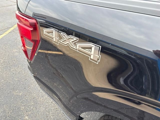 Used 2025 Black Ford XLT image 17