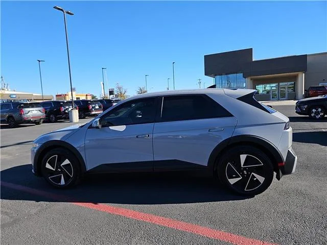 New 2026 Cyber Gray Hyundai SEL image 2