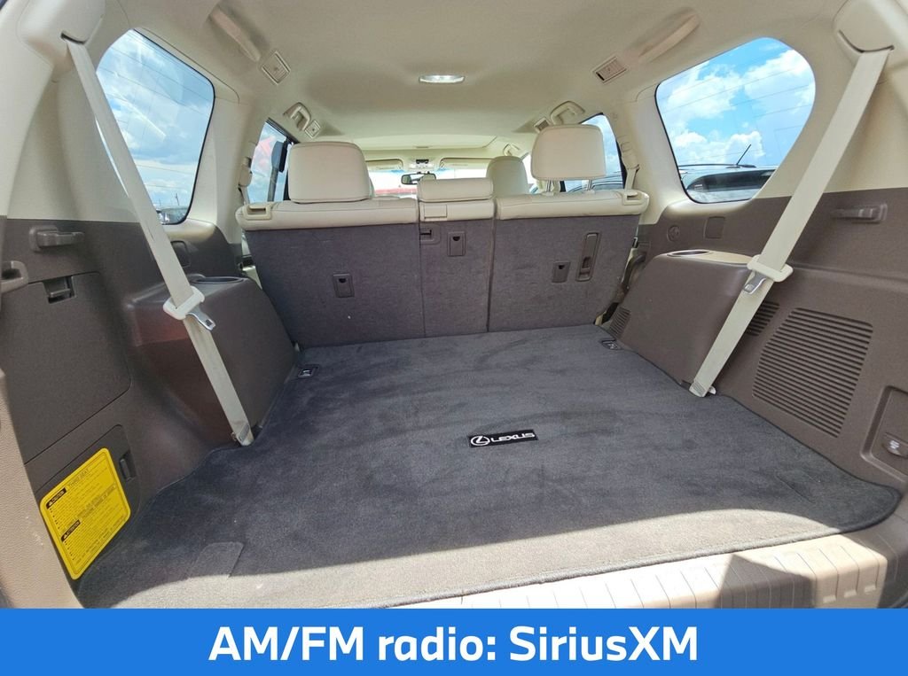 Used 2015 White Lexus 460 image 8