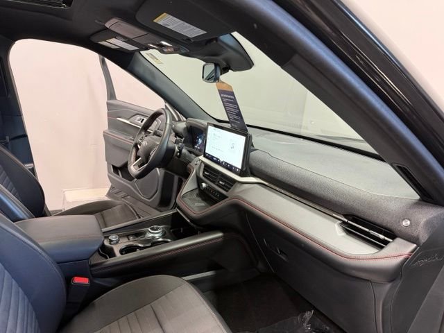 Certified Used 2025 Agate Black Metallic Ford ST-Line image 27