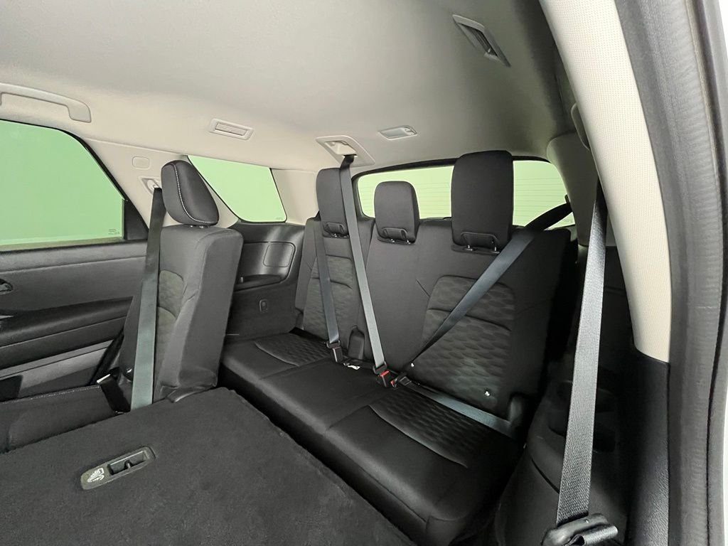 Used 2024 White Nissan SV image 19