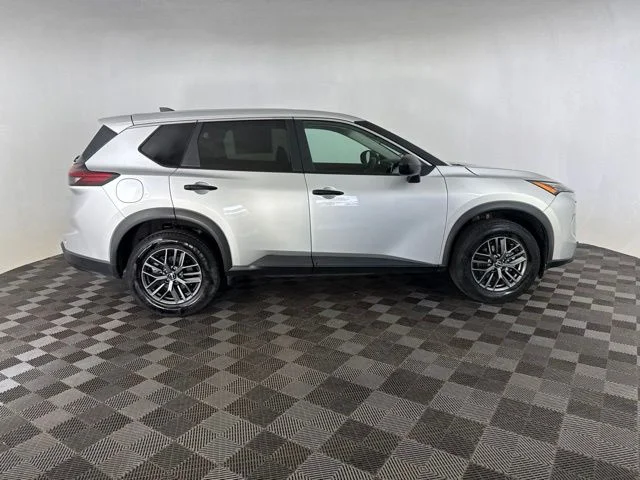 Certified Used 2024 Silver Nissan S image 4