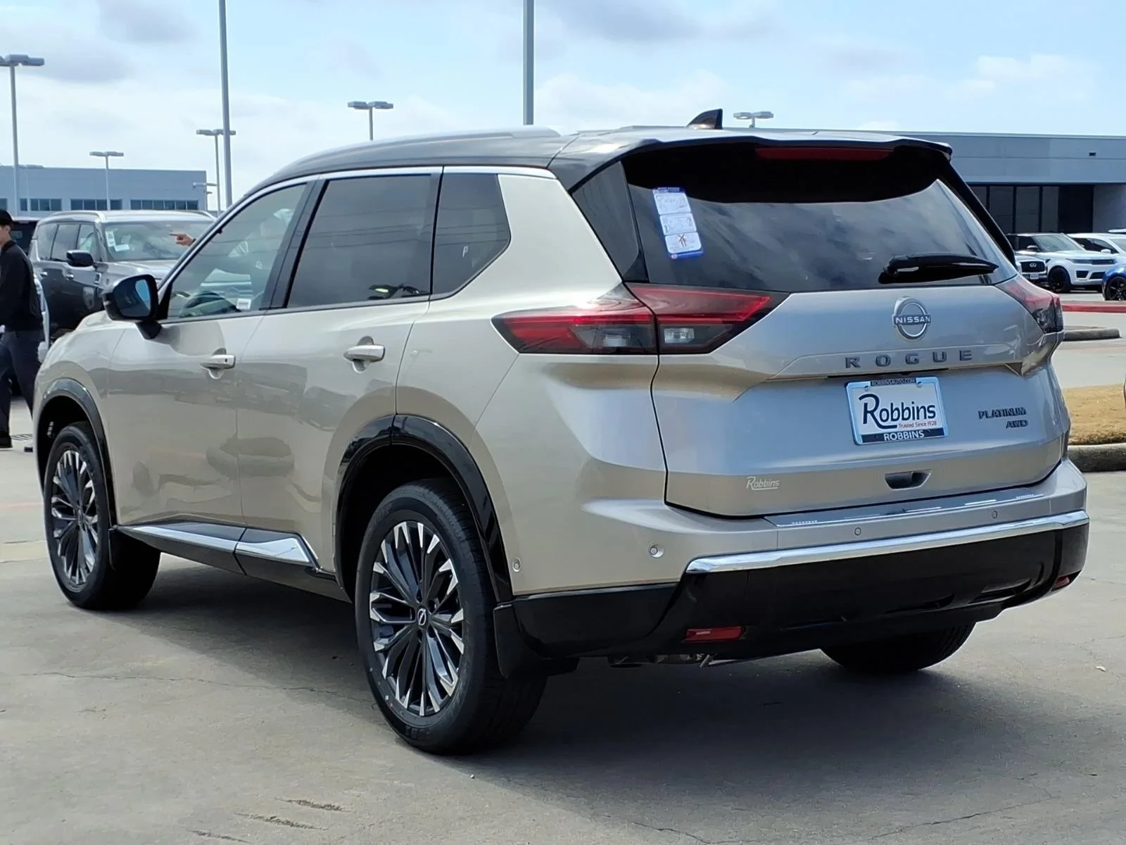 2026 Nissan Rogue Platinum Silver at Robbins Nissan