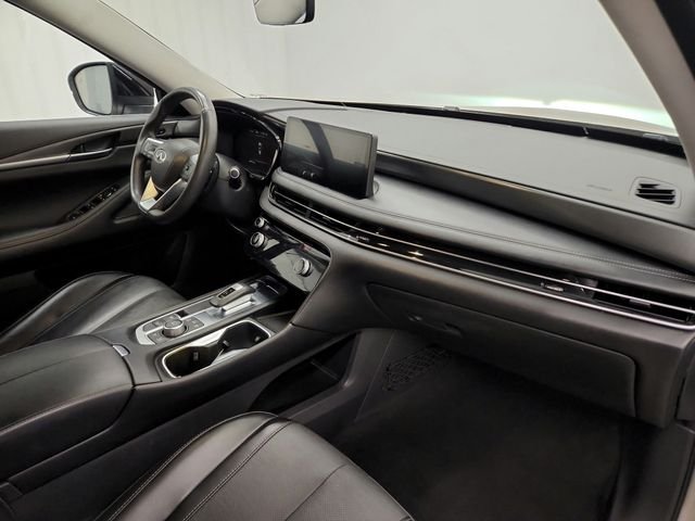 Used 2023 Silver INFINITI LUXE image 17