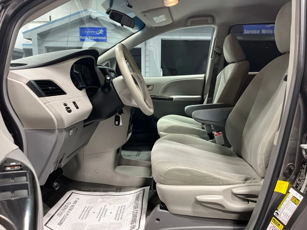 Used 2012 Predawn Gray Mica Toyota Base image 11