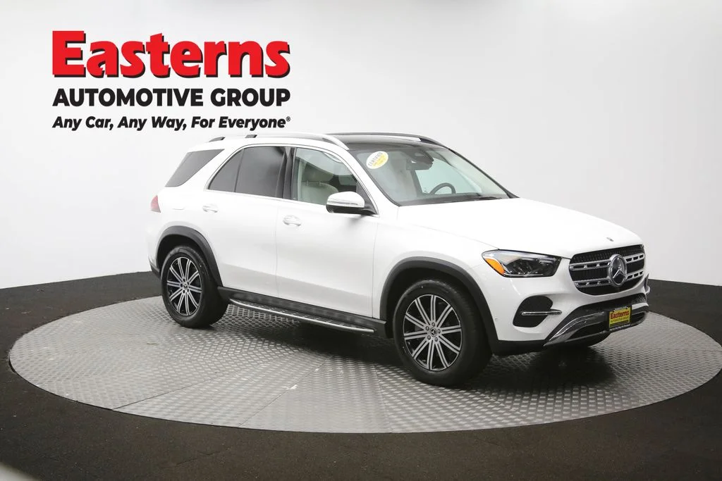 Used 2025 White Mercedes-Benz GLE 450e image 49