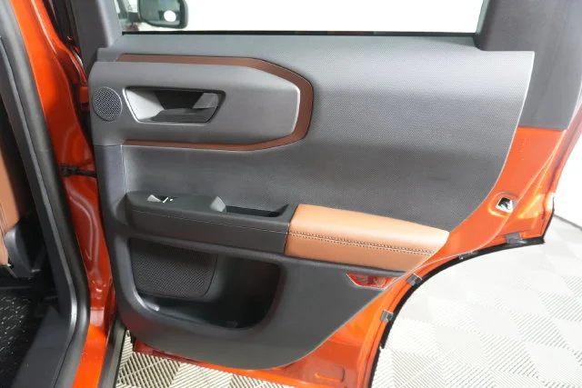 Used 2023 Hot Pepper Red Tinted Clearcoat Ford Badlands image 33