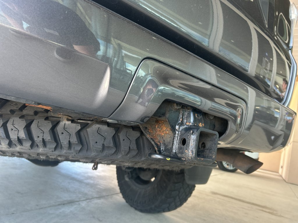 Used 2015 Magnetic Gray Metallic Toyota SR5 image 7