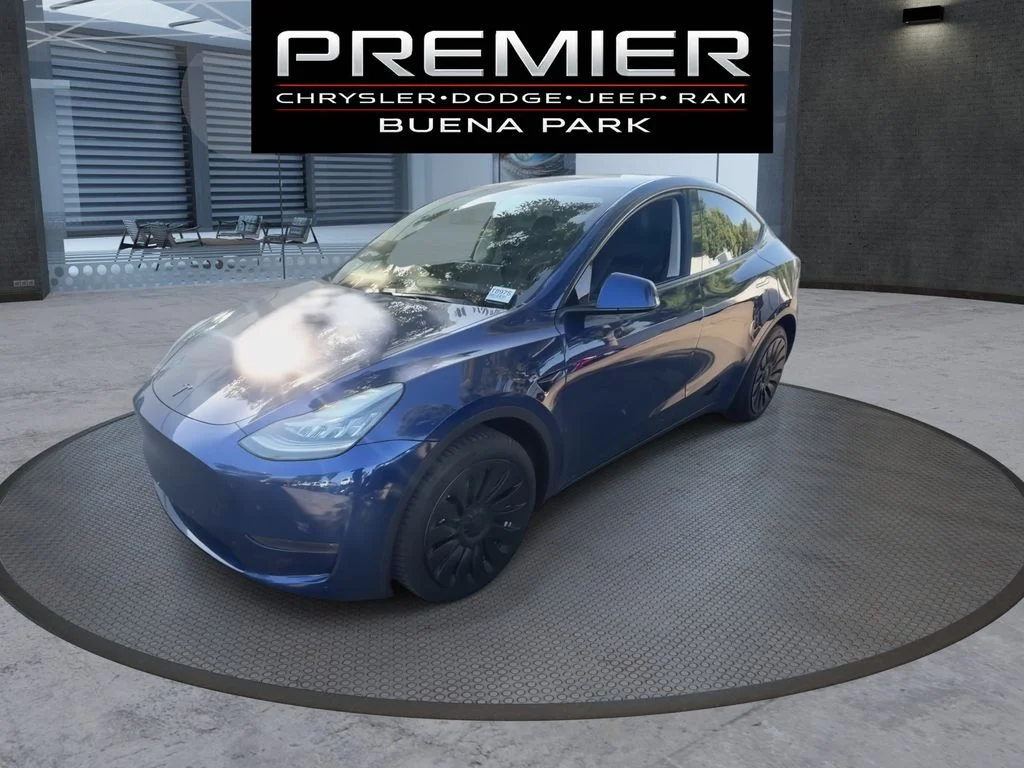 Used 2021 Blue Tesla Long Range image 3