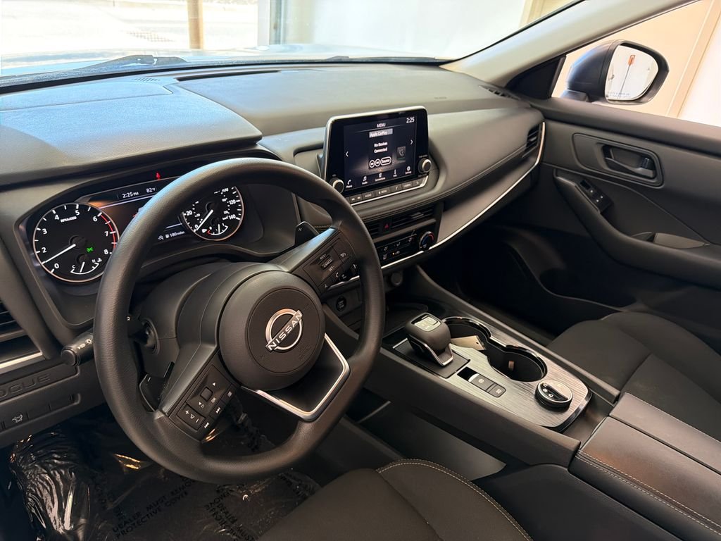 Used 2024 Silver Nissan S image 16