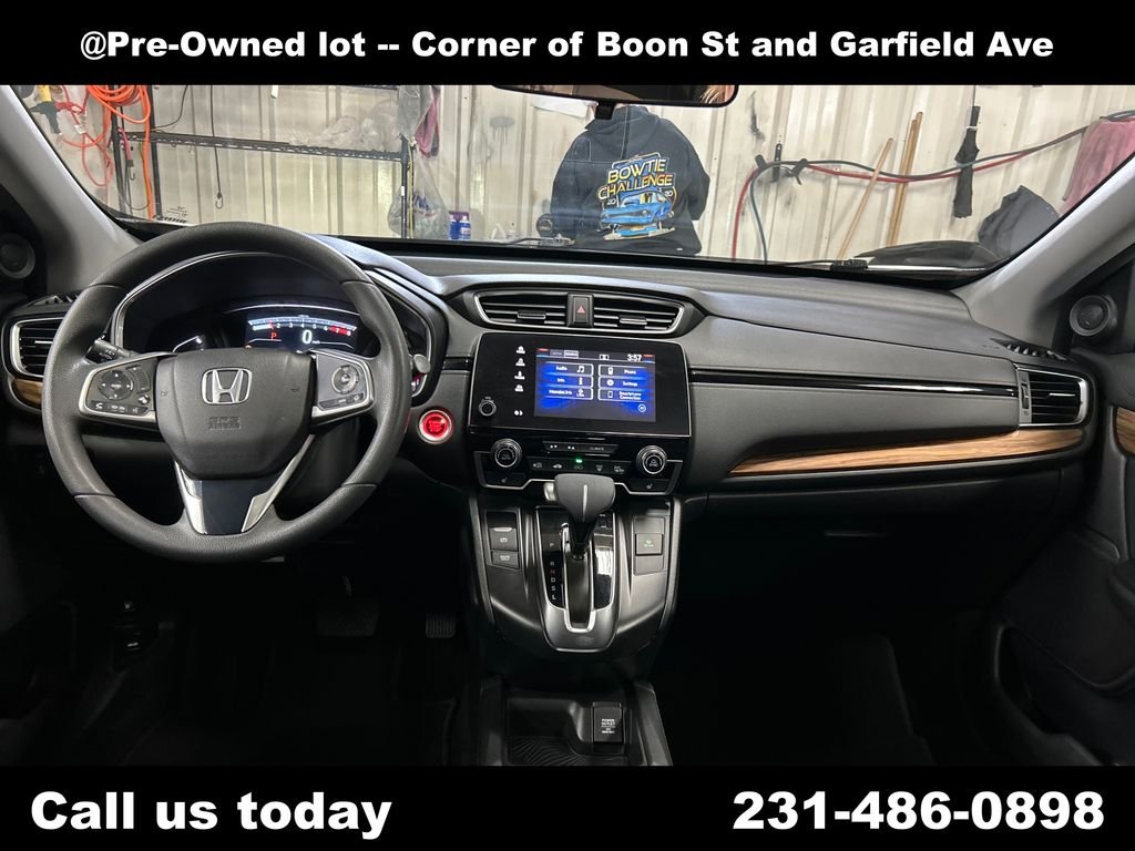 Used 2018  Honda EX image 17
