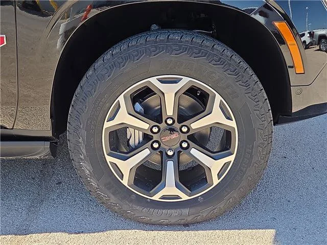New 2027 Onyx Black GMC AT4 Ultimate image 7