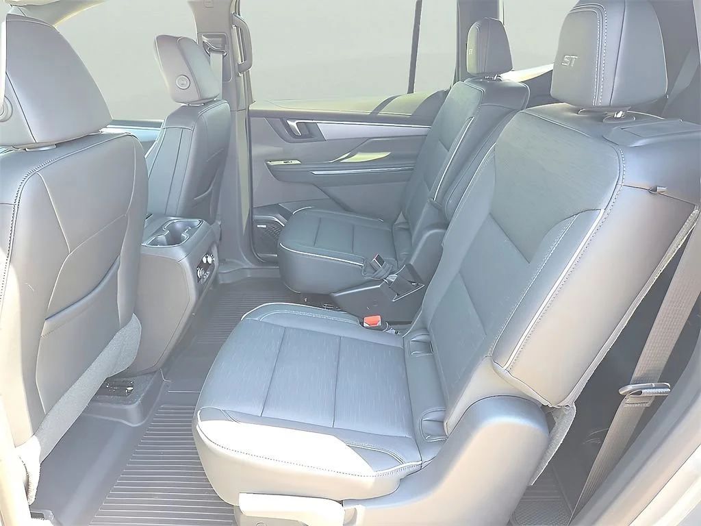 2026 Buick Enclave Sport Touring - Photo 10