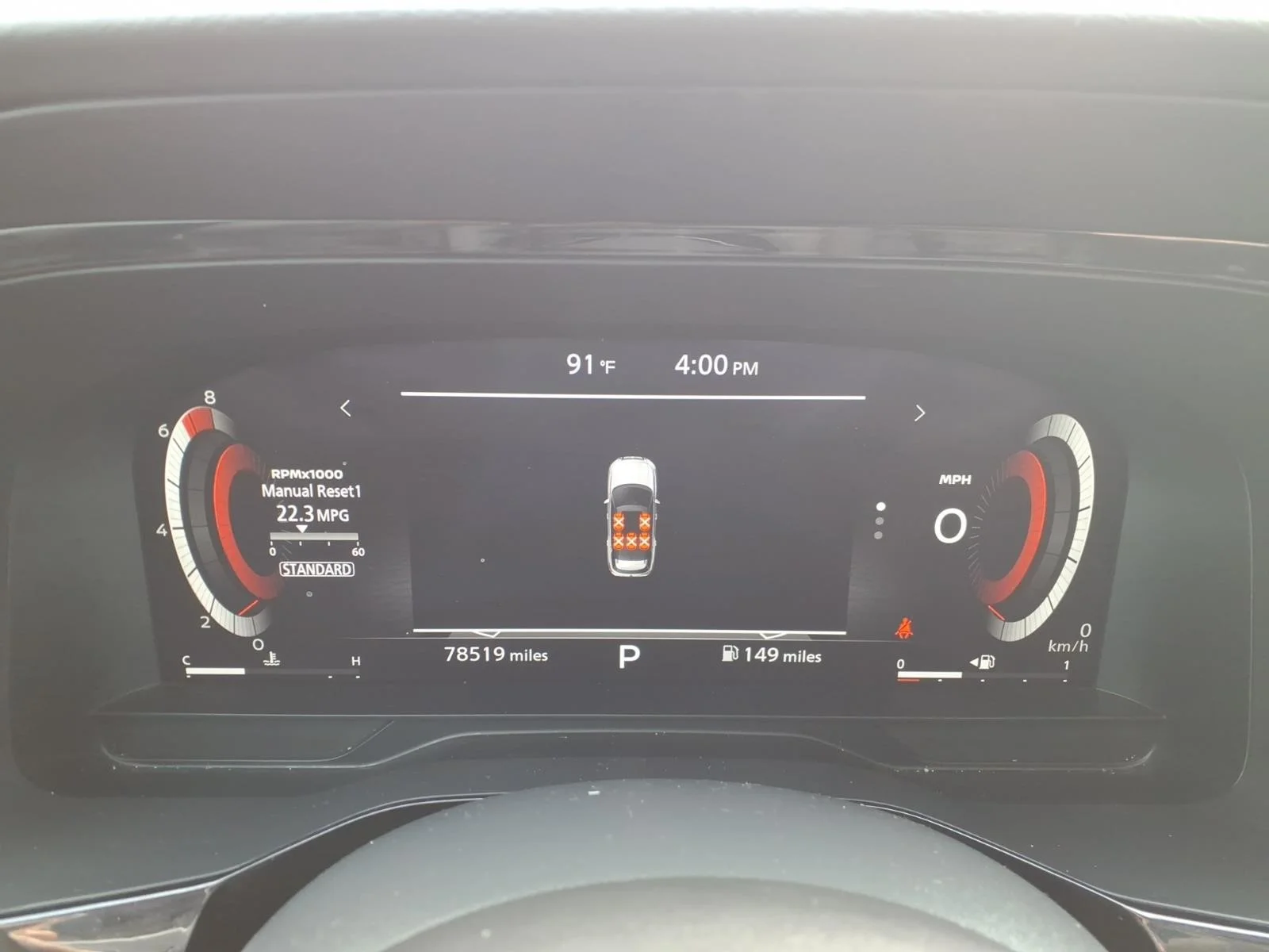 2023 Nissan Pathfinder Platinum Silver at Robbins Nissan