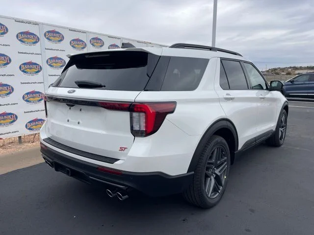 New 2026 Star White Metallic Tri-Coat Ford ST image 4