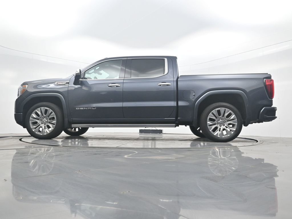 Used 2022 Blue GMC Denali image 36