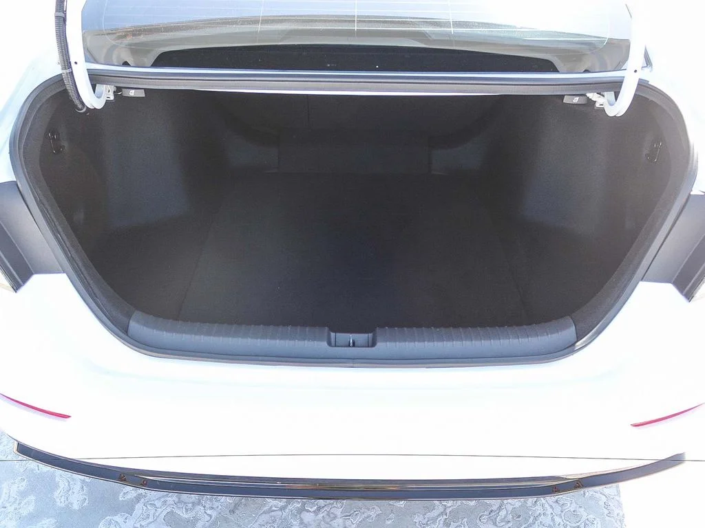 Certified Used 2023 Platinum White Pearl Honda Sport-L image 27