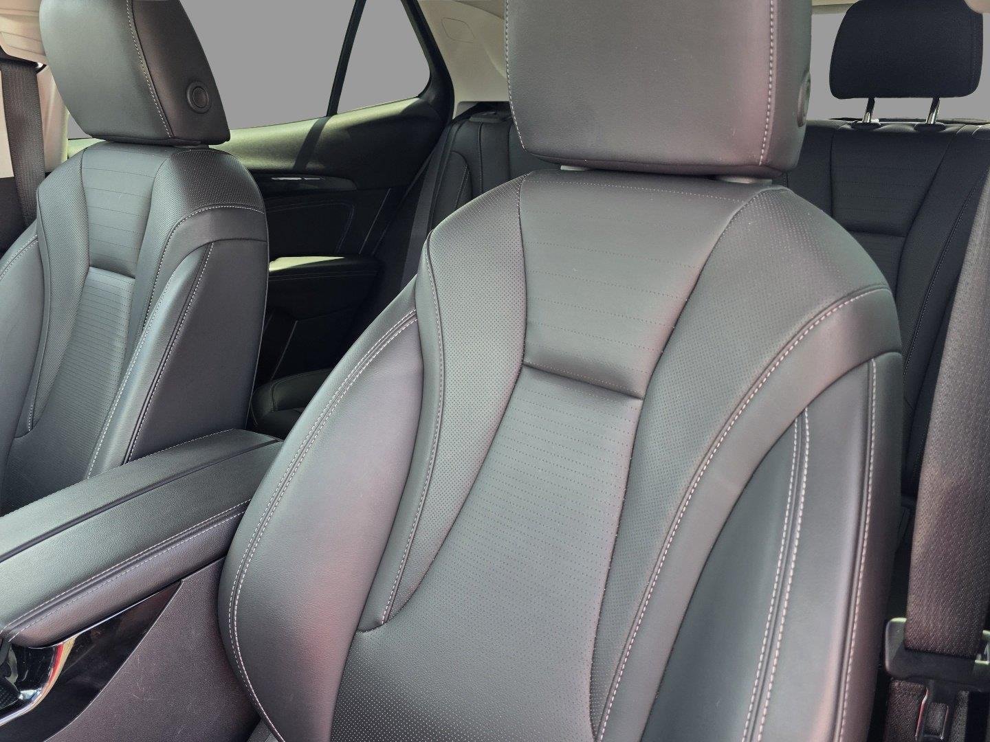 Used 2024 Ebony Twilight Metallic Buick Preferred image 21