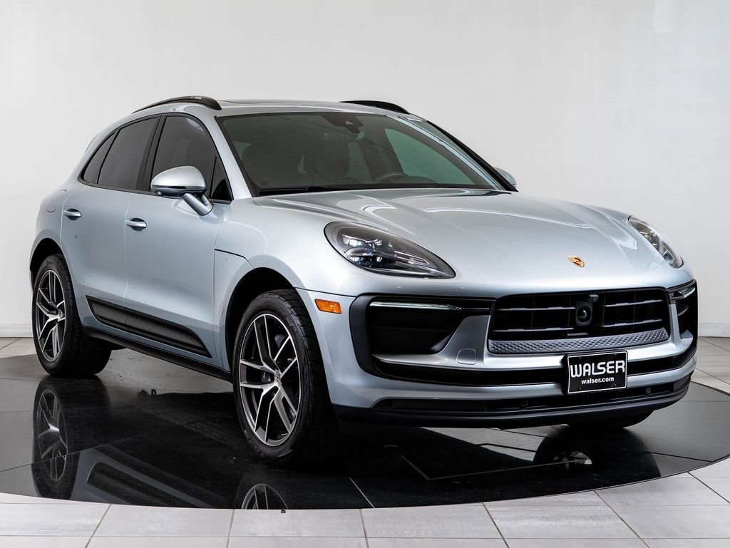 Used 2024 Dolomite Silver Metallic Porsche  image 10