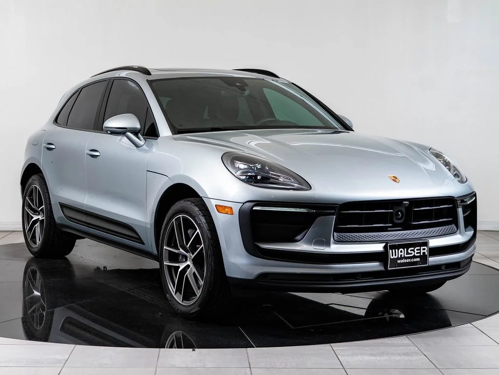 Used 2024 Dolomite Silver Metallic Porsche  image 10