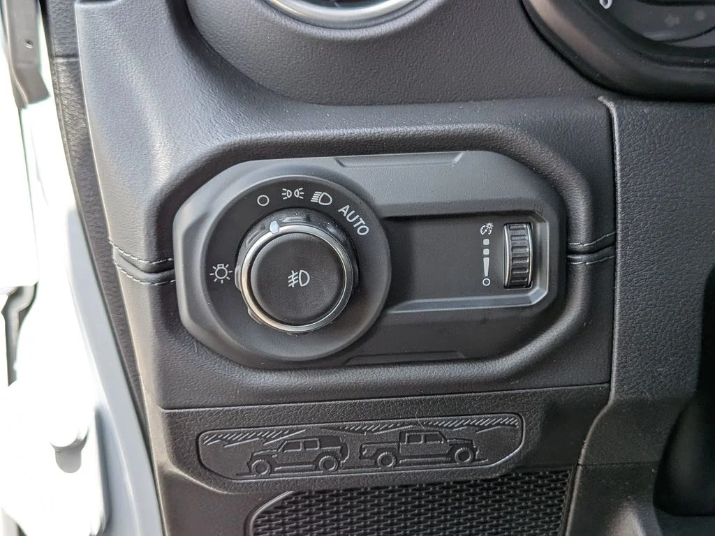 New 2026 White Jeep Sahara image 18