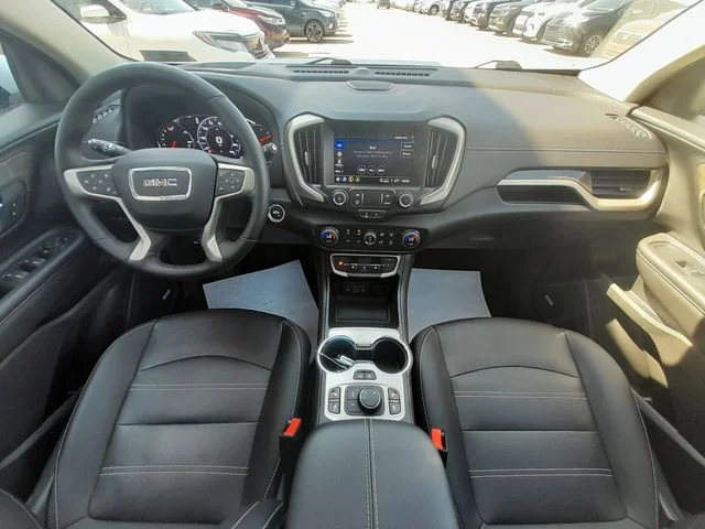 Used 2023 White GMC Denali image 44