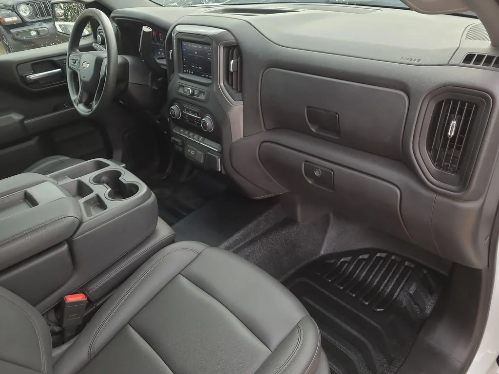 Used 2023 White Chevrolet WT image 10