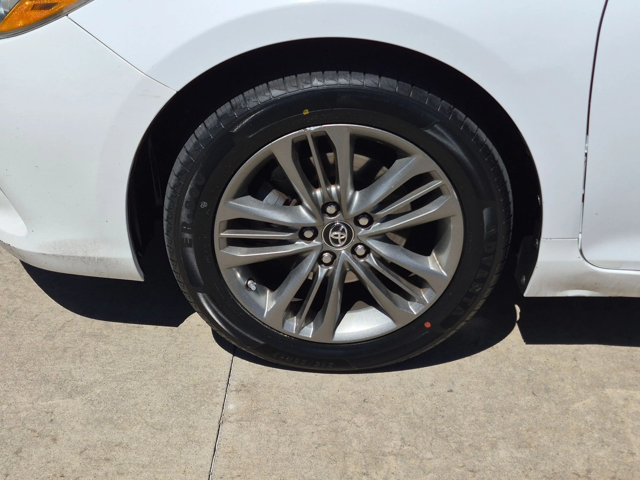 Used 2017 Super White Toyota SE image 11