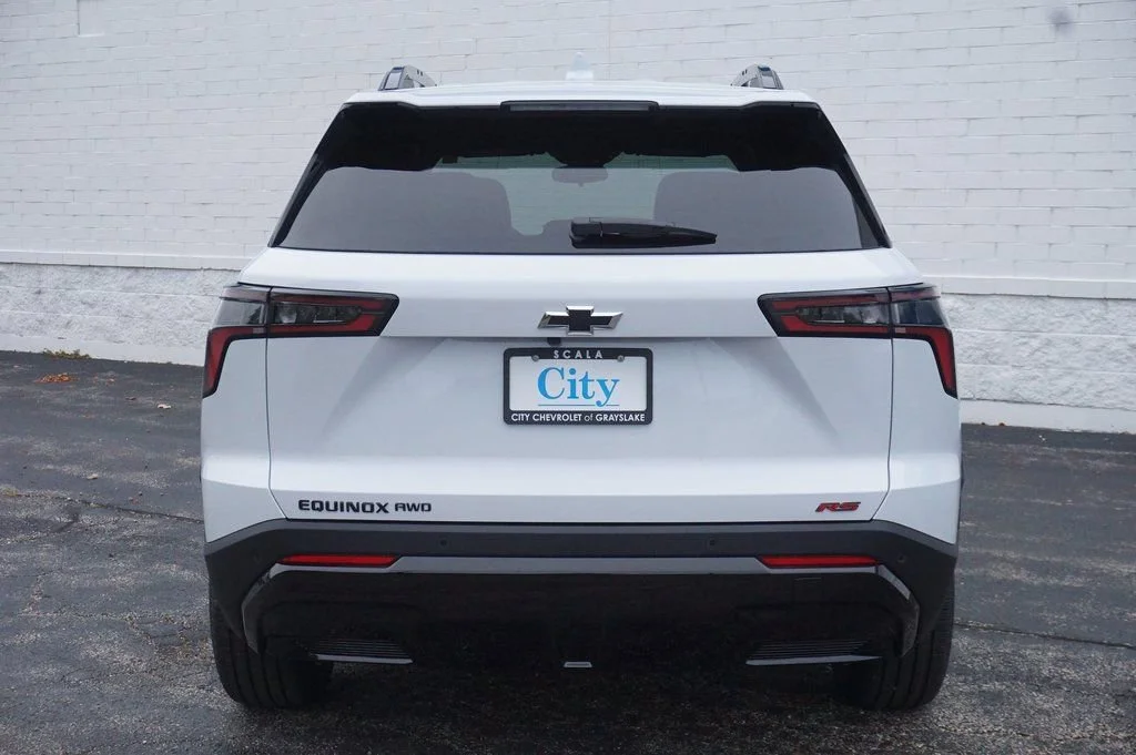 New 2026 Polar White Tricoat Chevrolet RS image 6