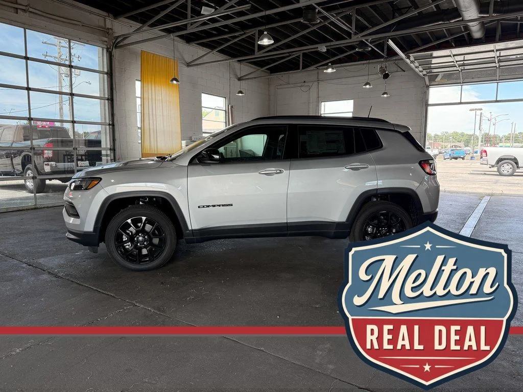 New 2025 Silver Jeep Latitude image 4