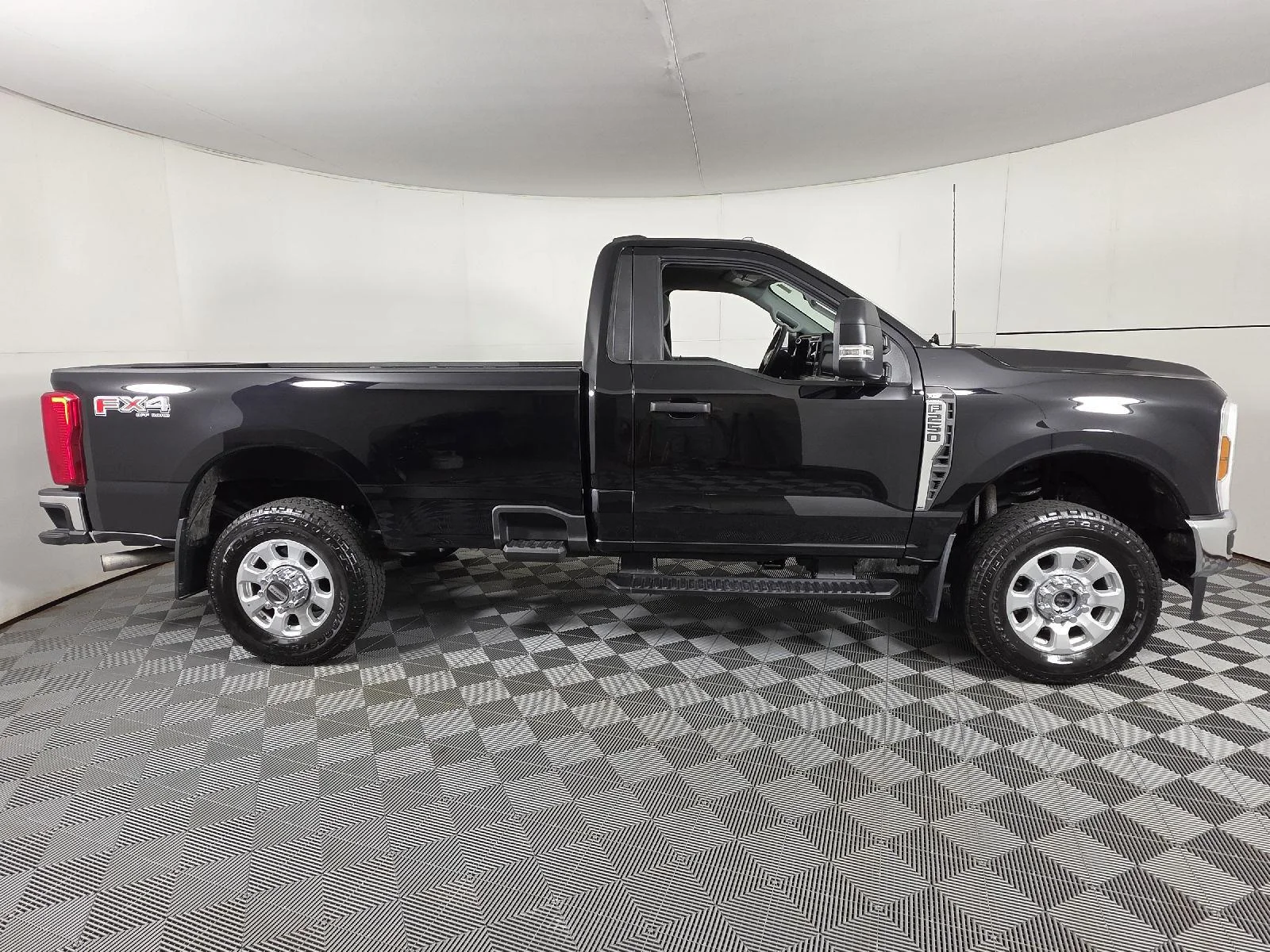 Used 2024 Agate Black Ford XLT image 11
